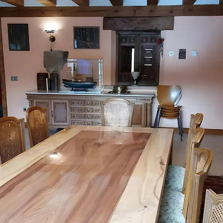 ヴィラ La Hacienda De *